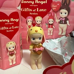Sonny Angel Gift Of Love 2024 BOX CANDY HEART LOP Bunny